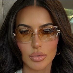 RARE 🦋 CHANEL PINK RIMLESS CRYSTAL CC SUNGLASSES 4017-D